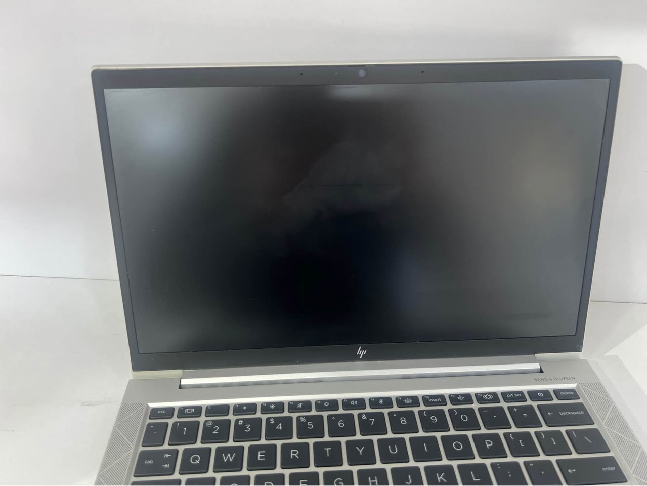 💻 HP EliteBook 835

مواصفات قوية بحجم صغير وأداء ممتاز للاستخدام اليومي والعمل:

• المعالج: AMD Ryzen 7 Pro 4750U
• الرام: 16GB DDR4
• التخزين: 256GB SSD
• كرت الشاشة: AMD Radeon Vega مدمج
• الشاشة: 13.3 إنچ FHD

جهاز سريع وخفيف مناسب للدراسة، العمل، والبرامج اليومية.

📩 للحجز والاستفسار:
***********

📍 اربيل – شارع سلطان مظفر قرب المحافظة أربيل, العراق
