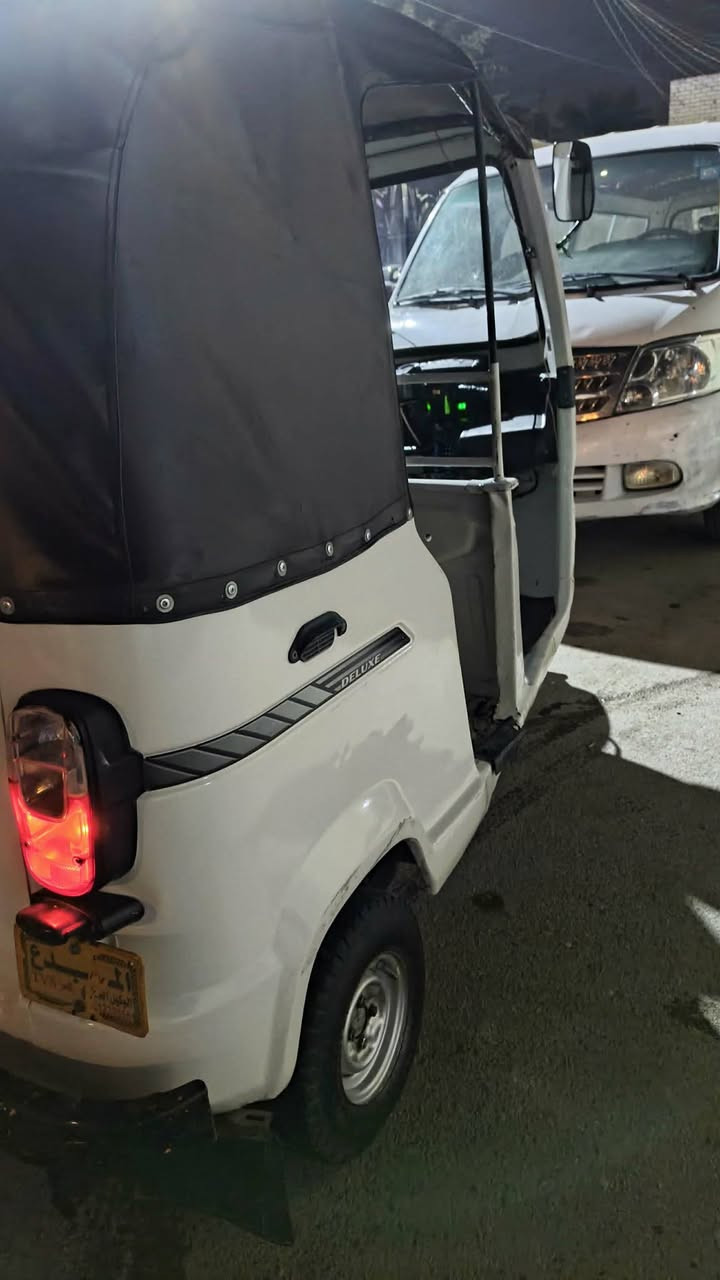 السلام عليكم تيفي اس ٢٠ محرك كير اكسل مكفولات كهربائيات كلها شغاله مصبوغه عام اثر شخوط عندي صورها قبل متنصبغ تكتك جاهزه تحويل ثاني يوم مرقمه بغداد
بغداد الحسينيه 
السعر  5250 بيها مجال بسيط
***********
