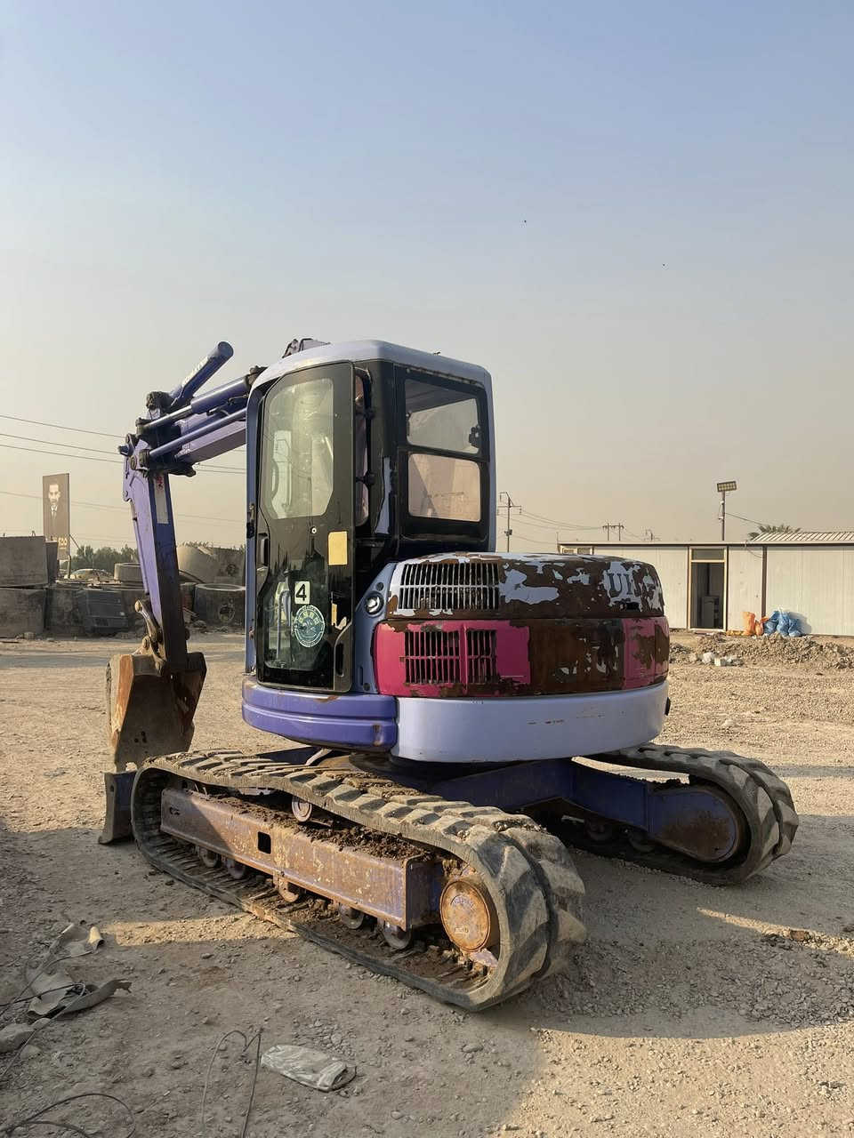 للبيع حفارة كوماتسو موديل 2018 المكان بغداد للاستفسار الاتصال على الرقم ***********
