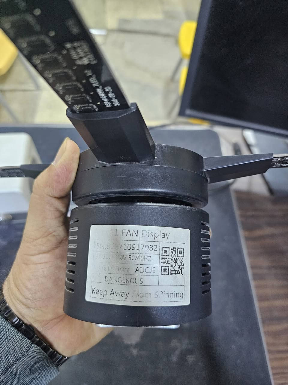 مروحة عارضة هوموغرام اربع ريش جهاز ومحولة فقط وماعندي علم بالبرنامج مالتهة ماعرفتلهة ابيع هالموجود سعرهة 50 الف


**إذا كنت صاحب هذا الإعلان وتريد حذفه لأي سبب، رجاءا أرسل رسالة إلى الدعم الفني**