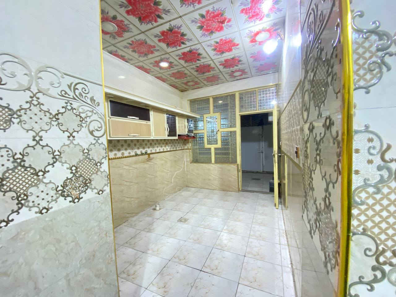 دار للبيع
موقع مميز ملحق قرية الغدير
شارع سيد صالح قريب  شارع الصب وشارع كربلاء
بيت بناء جديد 
⚘️⚘️⚘️⚘️⚘️⚘️⚘️⚘️⚘️⚘️⚘️⚘️
تفاصيل الدار..
المساحة 100 متر طابقين مربع
يحتوي على ..
4 غرف نوم 
استقبال ومطبخ كبير 
4 صحيات 
منور عدد 2
صاله عدد 2
🍀🍀🍀🍀🍀🍀🍀🍀🍀🍀🍀
تفاصيل البناء ..
اساس صب + تجعيب 
بناء طابوك 
سيراميك هندي 
ارضية بورسلين درجة اولى 
حدادية درجة اولى ثقيل 
السكف للطابقين صب مركزي 
سقوف ثانوية 
......................................................

السعر مناسب جدا جدا  
للاتصال  ***********
