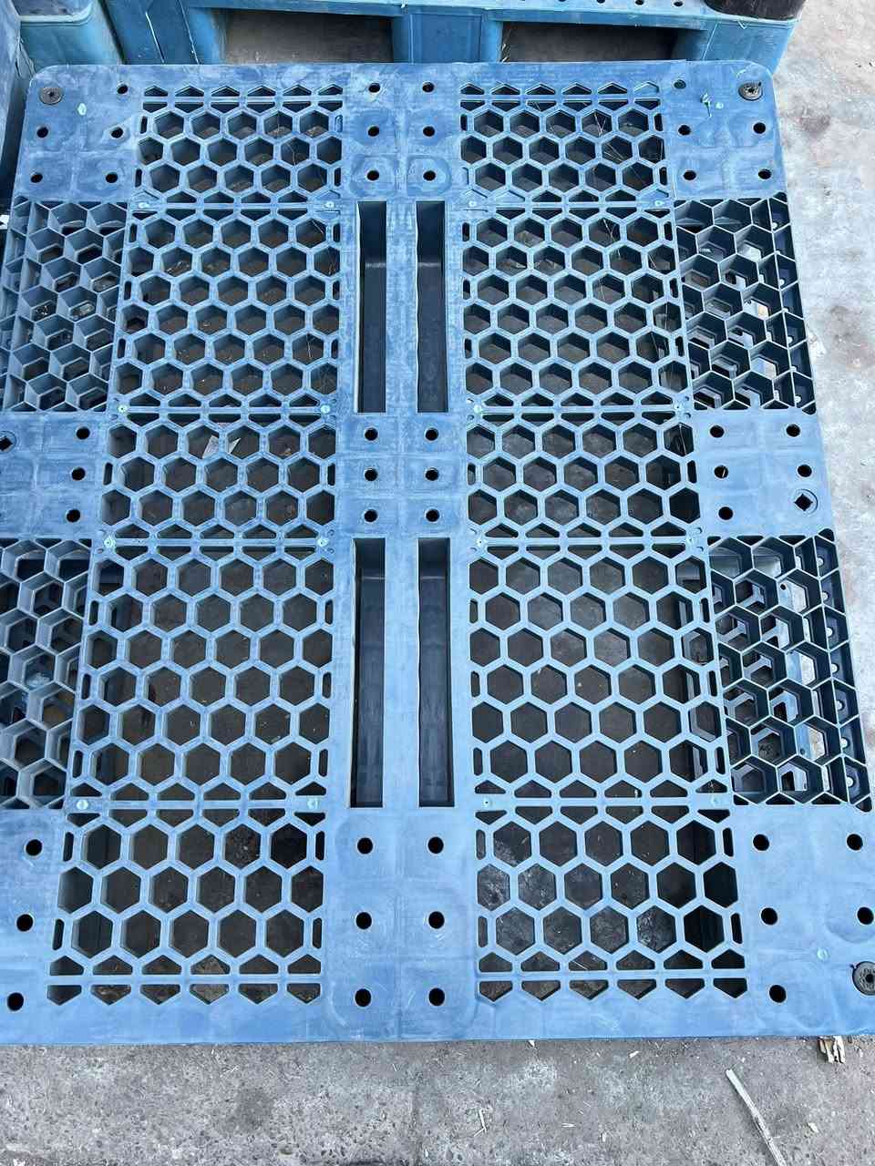 السلام عليكم سكيب بلاستك 100x120 بغداد ***********
