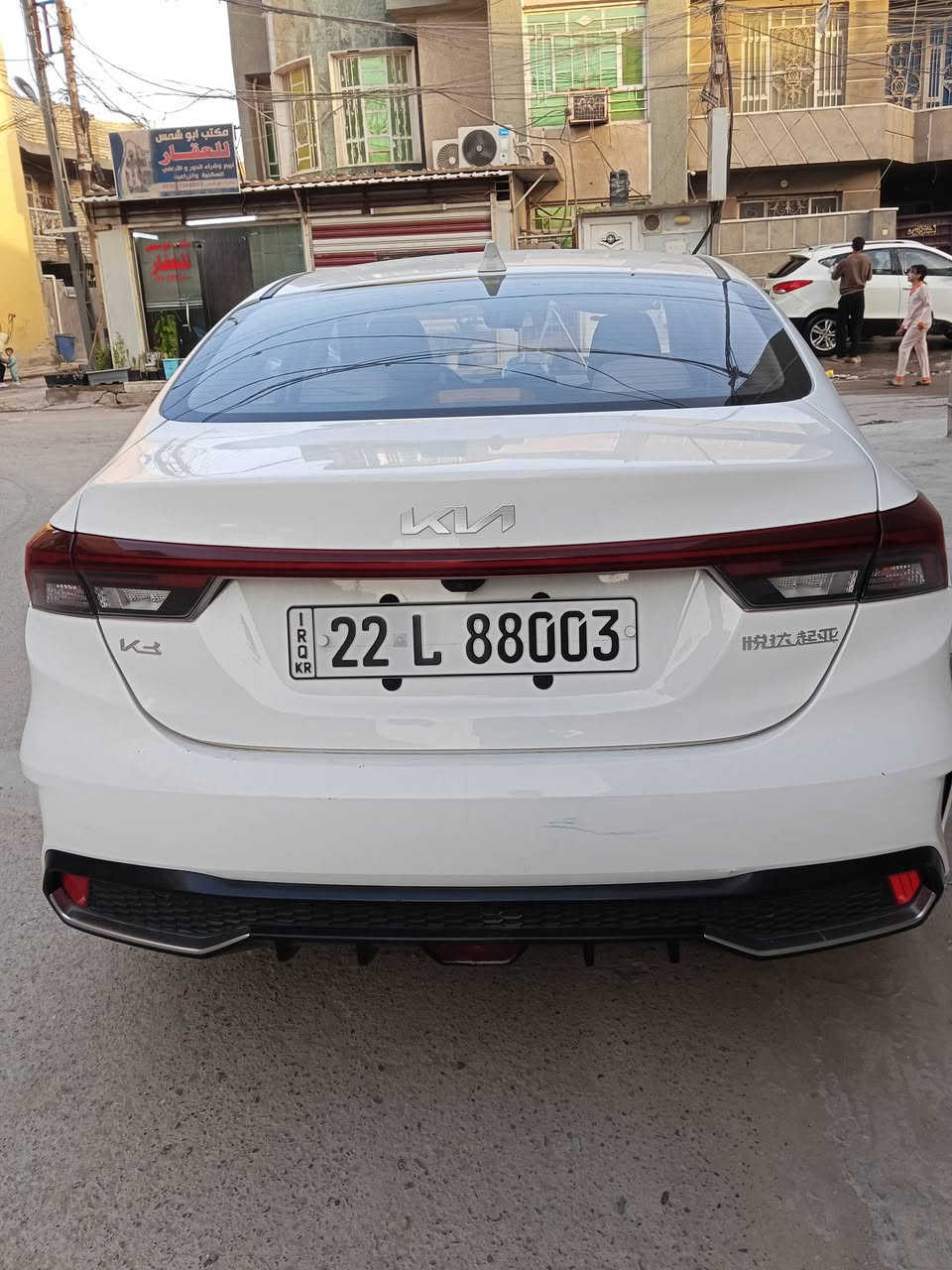 كيا 3 موديل 22 شمالية بسم الشركة بيها حادث الدوسة موضحها بالصور وبيها بارد بهلال الجاملغ الخلفي موضح بالصورة مكينة 1500 دبل نوزل علما السيارة ماشية 37 الف كم هذا. رقم الهاتف 
***********
السعر 138 وبيها مجال
