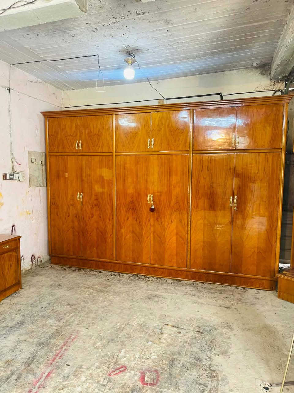 السلام عليكم
غرفه ام السته ملحق داخل وخارج صاج مستخدمه نضيفه سعرها ٧٥٠  وبيها مجال بسيط شغلها عراقي درجه اولى  عنوان مدينه الصدر


**إذا كنت صاحب هذا الإعلان وتريد حذفه لأي سبب، رجاءا أرسل رسالة إلى الدعم الفني**