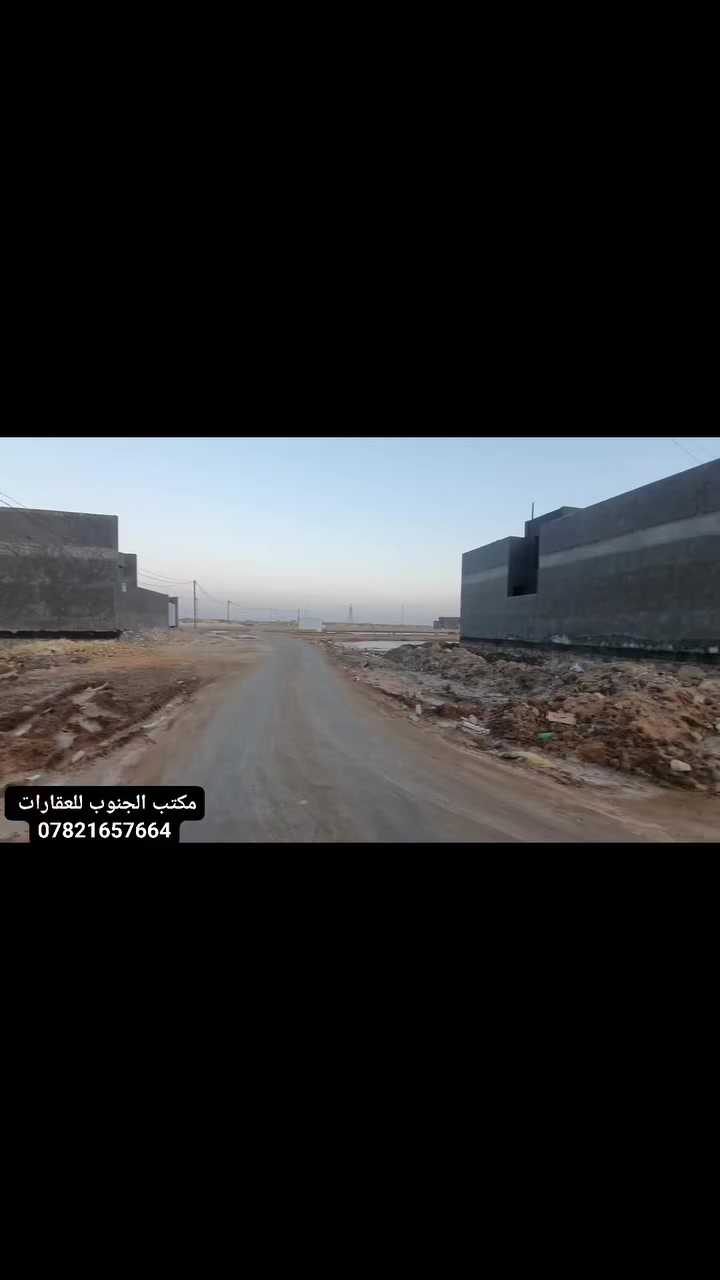 قطعة بالمهندسين قرب مجمع الخير قرب منطقة 22 قرب حولي العسكري وبيها سلفة بنااااء 

تفاصيل اكثر اتصل ***********
