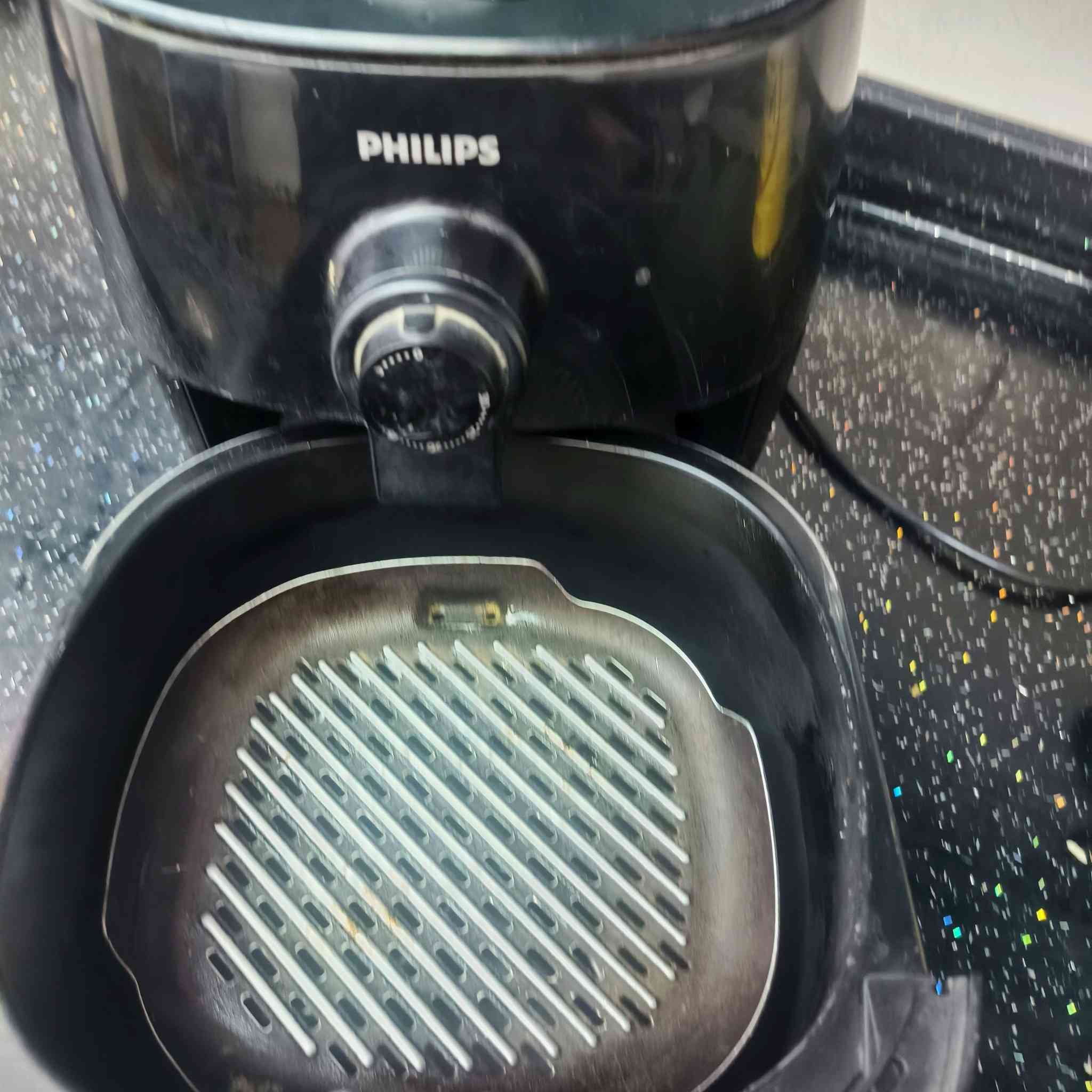 السلام عليكم قلاية هوائية للبيع مستعملة أصلية السعر ٥٠


**إذا كنت صاحب هذا الإعلان وتريد حذفه لأي سبب، رجاءا أرسل رسالة إلى الدعم الفني**