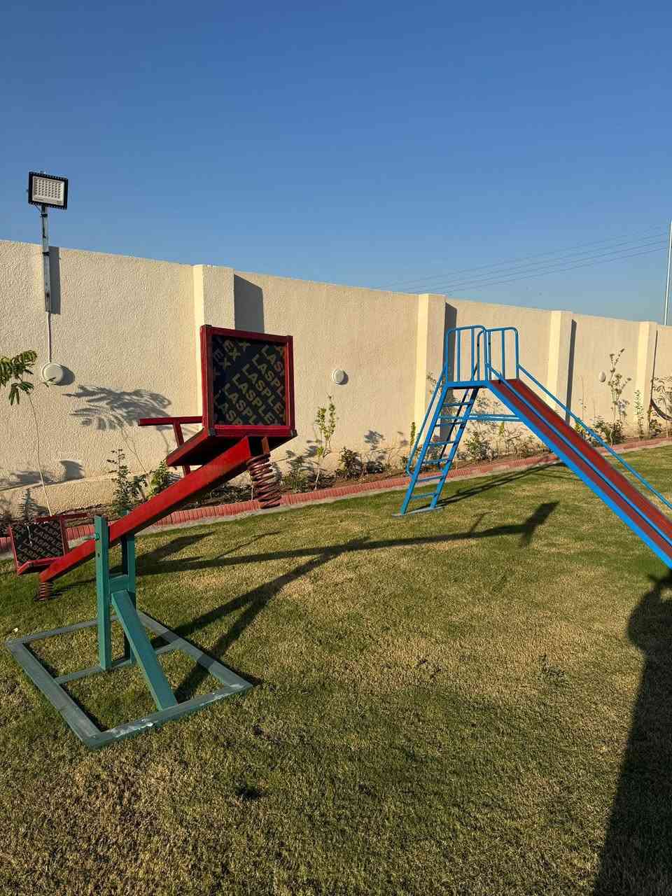 الخميس متوفر حجز لدينا صباحي ومساءي يوم 1/1
دوره 
***********
