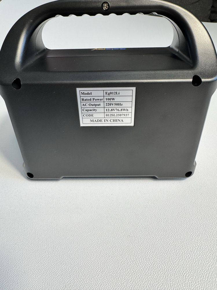 السعر 85 مع توصيل قفل 
محطة طاقة محمولة (Portable Power Station) نموذج EG-012، وتستخدم لتخزين وتوليد الطاقة الكهربائية.
القدرة: 100 واط.
سعة البطارية: 24,000 مللي أمبير في الساعة.
المميزات: تحتوي على منفذ تيار متردد (AC Port) وتدعم الشحن عبر الألواح الشمسية.
نوع البطارية: LiFePO4.
محطة طاقة محمولة
مولد شمسي
Eg012
منفذ AC
شحن الألواح الشمسية 20 واط 
محطة طاقة لتخزين الطاقة 100 واط


**إذا كنت صاحب هذا الإعلان وتريد حذفه لأي سبب، رجاءا أرسل رسالة إلى الدعم الفني**