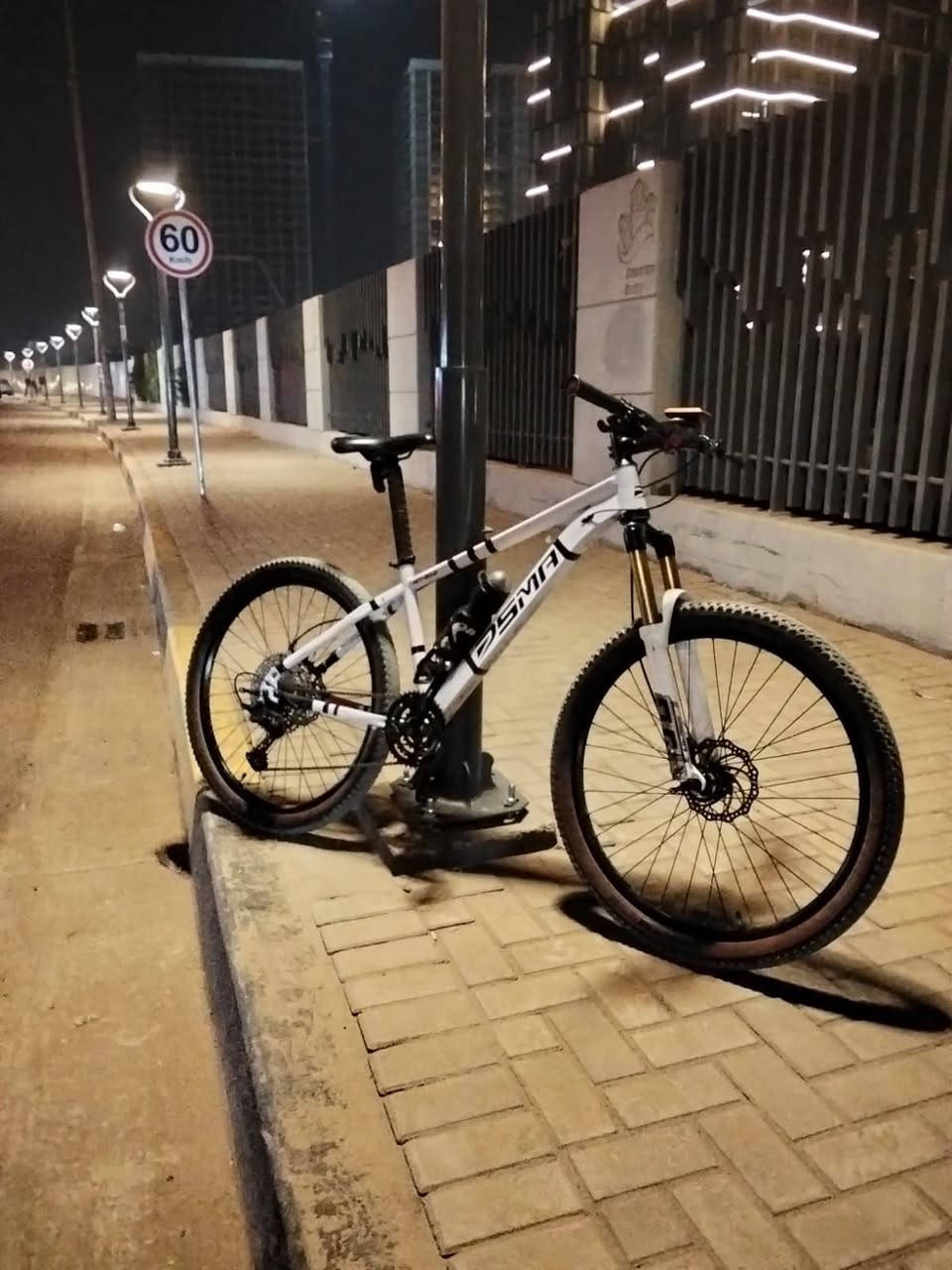 بايسكل جبلي دبلات وسعره بلاااااااش قفله 150 ألف فقط راسل وعرف التفاصيل ماسينجر واتساب ***********.
