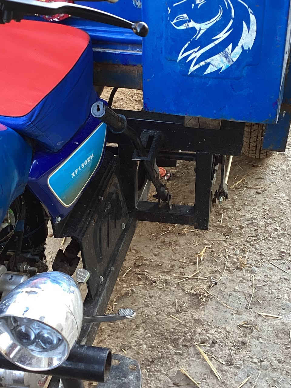 ستوته جمره موديل 16 اوراق اصولي تعمير كلة. 2026مكينه بعدهي ع السحك حته ال سايد بريك شغال بيهه لحيم بركبه السعر 1.500 وبيها مجال قليل الاتصال ***********
