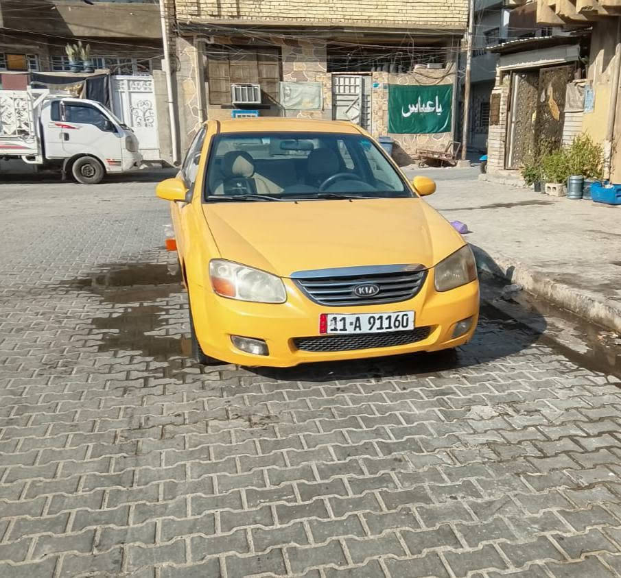 السلام عليكم 
كية سبكترة للبيع 2008 بأسمي رقم بغداد انكليزي السعر 67 وبيها مجال 
للتواصل عبر الرقم ***********
