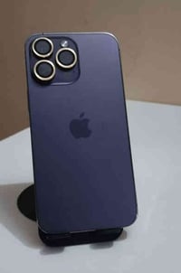 ١٤ برو ماكس مستبدل بطارية وشاشة اصلية السعر ٧٥٠  07805933703