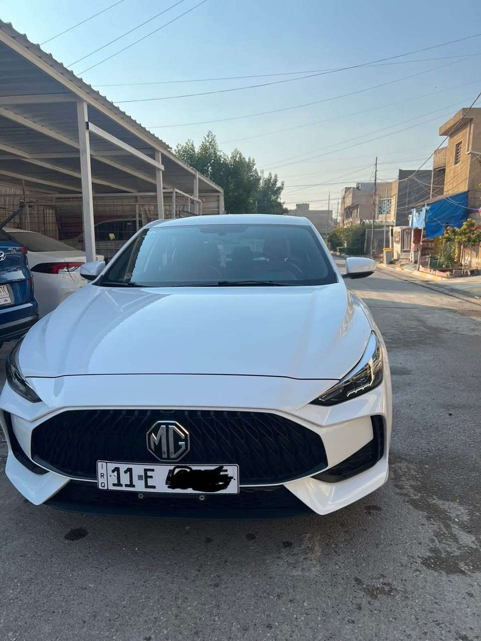 للبيع mg GT موديل 2024 رقم بغداد الجديد بسمي السيارة مكفولة كفالة عامة 
كير 8 سرعات رياضي DCT
مكينه 1500 تيربو
مواصفات خليجي
داخل ضمان الشركة ضمان
سنوات  6 او 200 ألف كيلو موصفات السيارة
ماشيه السياره 7 الف
بصمة عدد 2  
شاشة جبيرة + كار بلي + أندرويد اوتو 
كامرة خلفية + حساس خلفي + 
سايد بريك بصمة + اوتو هولد 
تحكم ستيرن جهتين + شاشة اعطال 
مرية كهرباء + اشاير بل المري 
بك لايت LED + لايت امامي زنون + لد نهاري  
كشنات جلد + داخل لونين اسود وحمر
تبريد قطعتين 
السيارة جديدة حيل وبعد بيها موصفات 
مكان السيارة بغداد الكرخ 
السعر 148وبيه مجال
*********** بغداد, العراق
