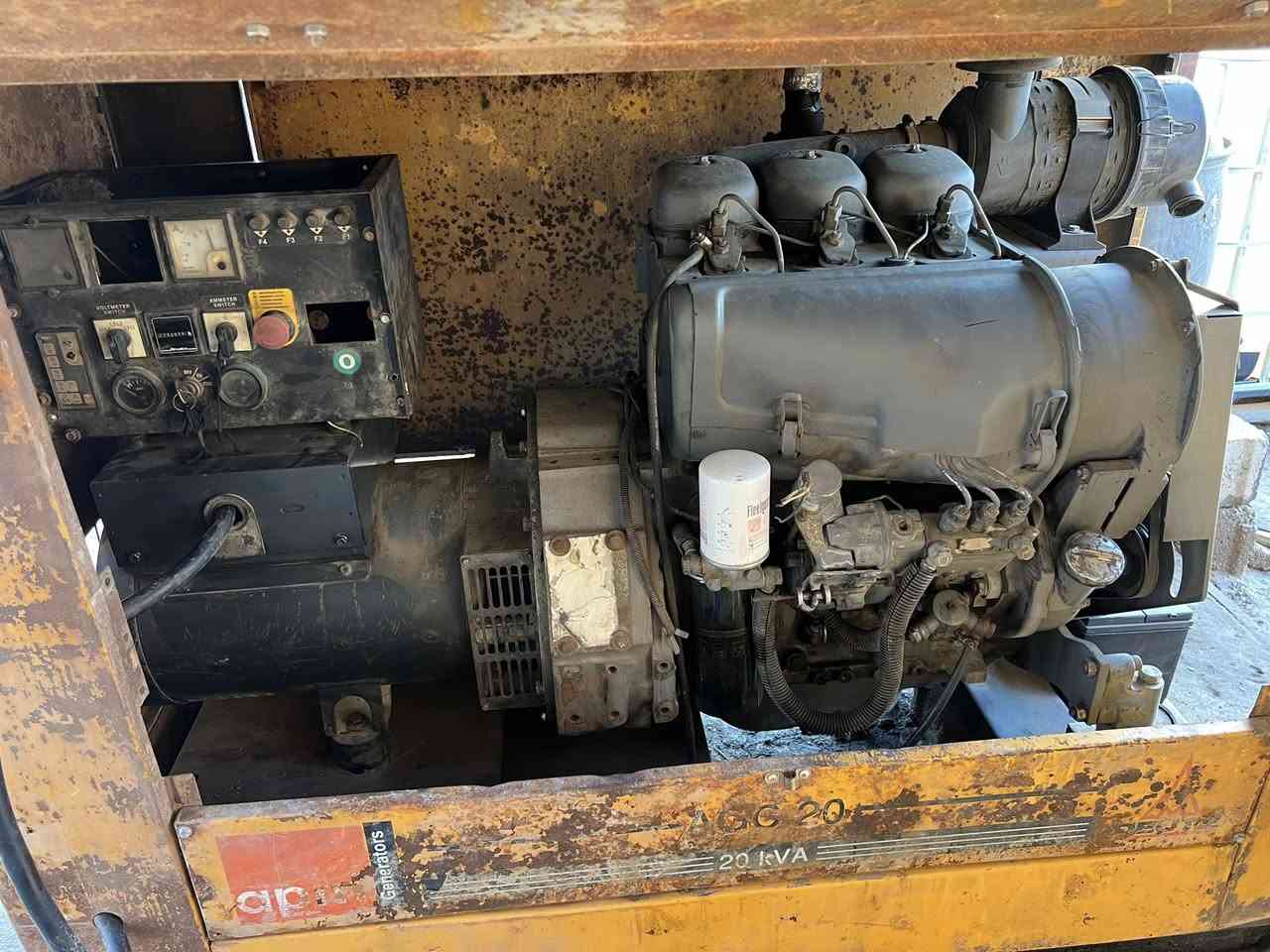 مولد دويز 3 بستم الماني ابو الصاروخ
راس توليد كاليته 30 كيفي بلادي مولد 
العنوان واسط الحفريه شارع العام 
السعر 33 وبي مجال حك الجيه 

تفحص بعينك وتشوف احله من الصوره مامصبوق بلادي
***********
