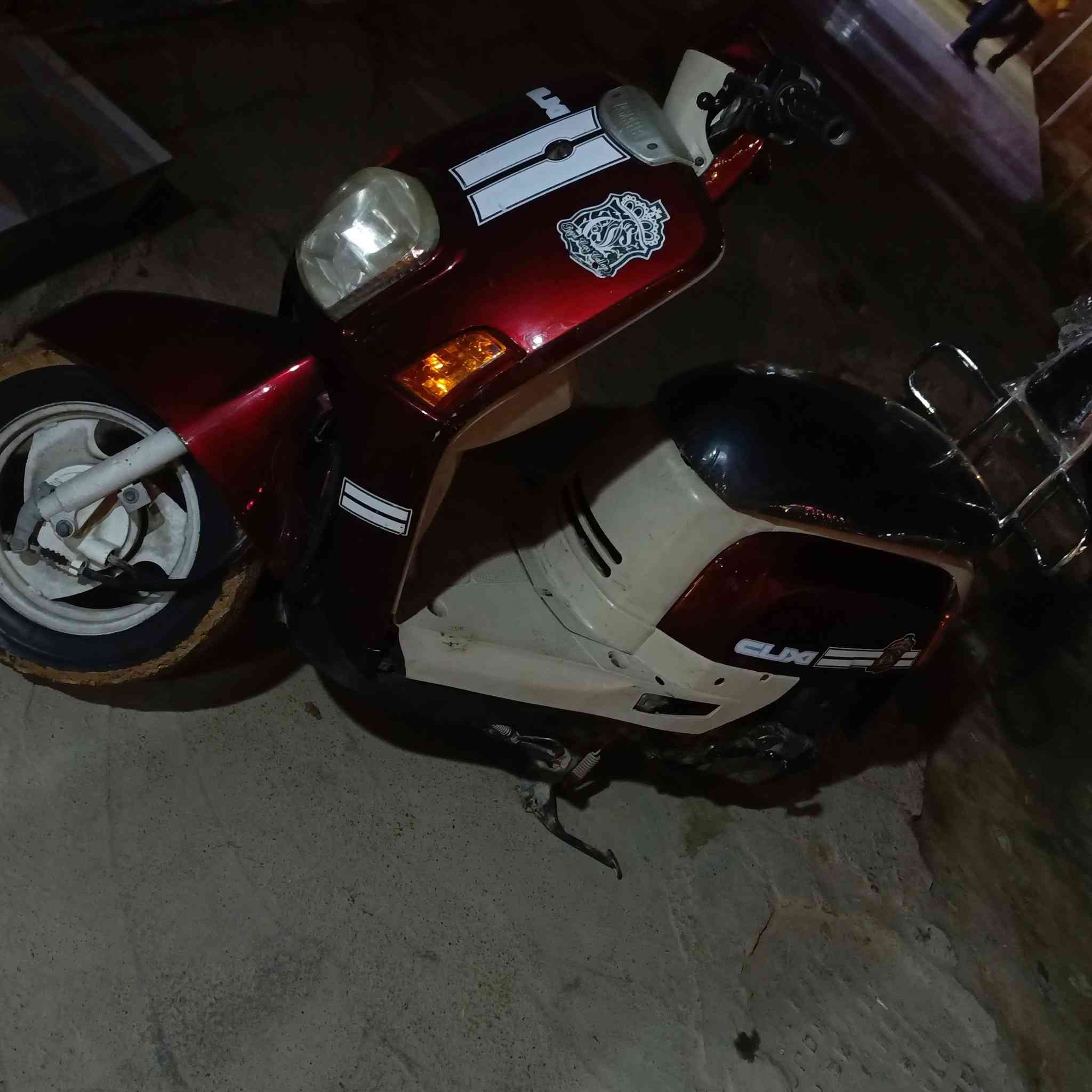 السلام عليكم
ماكس بوليسي 
مراوس بااي شي 
كون فرق دراجه كلش نضيفه


**إذا كنت صاحب هذا الإعلان وتريد حذفه لأي سبب، رجاءا أرسل رسالة إلى الدعم الفني**