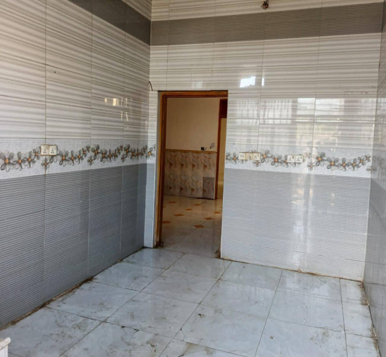 #دار_للايــــجـــار 

موقعه الديوانية/
#_الاسكان_خلف_المعهد_الفني 
يحتوي ع غرفه نوم وصاله ومطبخ واستقبال وصحيات وطارمه وغيره

#ايجاره_250_الف
--------------------
🔺#للاستفسار اكثر 
#واتساب_اتصال_***********
—————————————————————
او زيارة مكتب السند للعقار الكائن في الجزائر شارع المطاعم مقابل مدارس التفوق الاهليه
