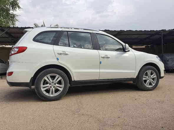 للبيع سنتافيا 2010 كفاله عامه من الصبغ والضربه 
فول مواصفات 6سلندر مكينه 3500
فوريل 
7راكب حساس خلفي  3قطع تبريد تحكم استيرن مري شفط اشاير بالمري رقم بابل باسمي سنويه 2030 رقم انكليزي السعر 158
***********
