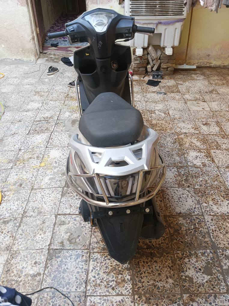 السلام عليكم 
دراجه ناريه 
السم HUASHA F30
الرداجه خير من الله الدراجه ما ناقصه شي 
الدراجه ماخذه قبل 4اشهر
الدراجه على حلت الوكاله 
جنت ماخذه من الوكيل السعر السابق 1100
واني عرضه 900بيه مجال للطيبي 
الدراجه بيه حواج ستيرن خفيف ما بين فقط 
تجي وتقلب وتقتنع بيه 
المكينه شرط برغي ما مفتوح وناعمه تخبل 
المكان النجف كوفه فلكت شرستاني 
الرقم ***********
متواجد وتساب وتصال مثل ما تحب النجف, العراق
