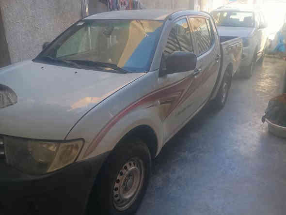 بسم الله مسيوبيشي موديل ١٣ مكفوله ناصيه كاز بلادي محرك مسيوبيشي السياره مميزه تجي بدي طويل وكشن وربع.. مكاني بغداد 
اتصل وات ساب أو ***********
