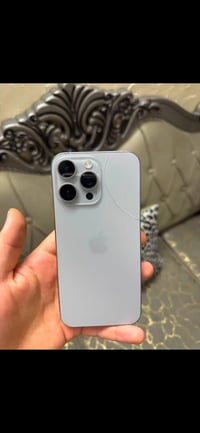 آيفون 15 برو ماكس • ٢٥٦ • بطارية ٨٩