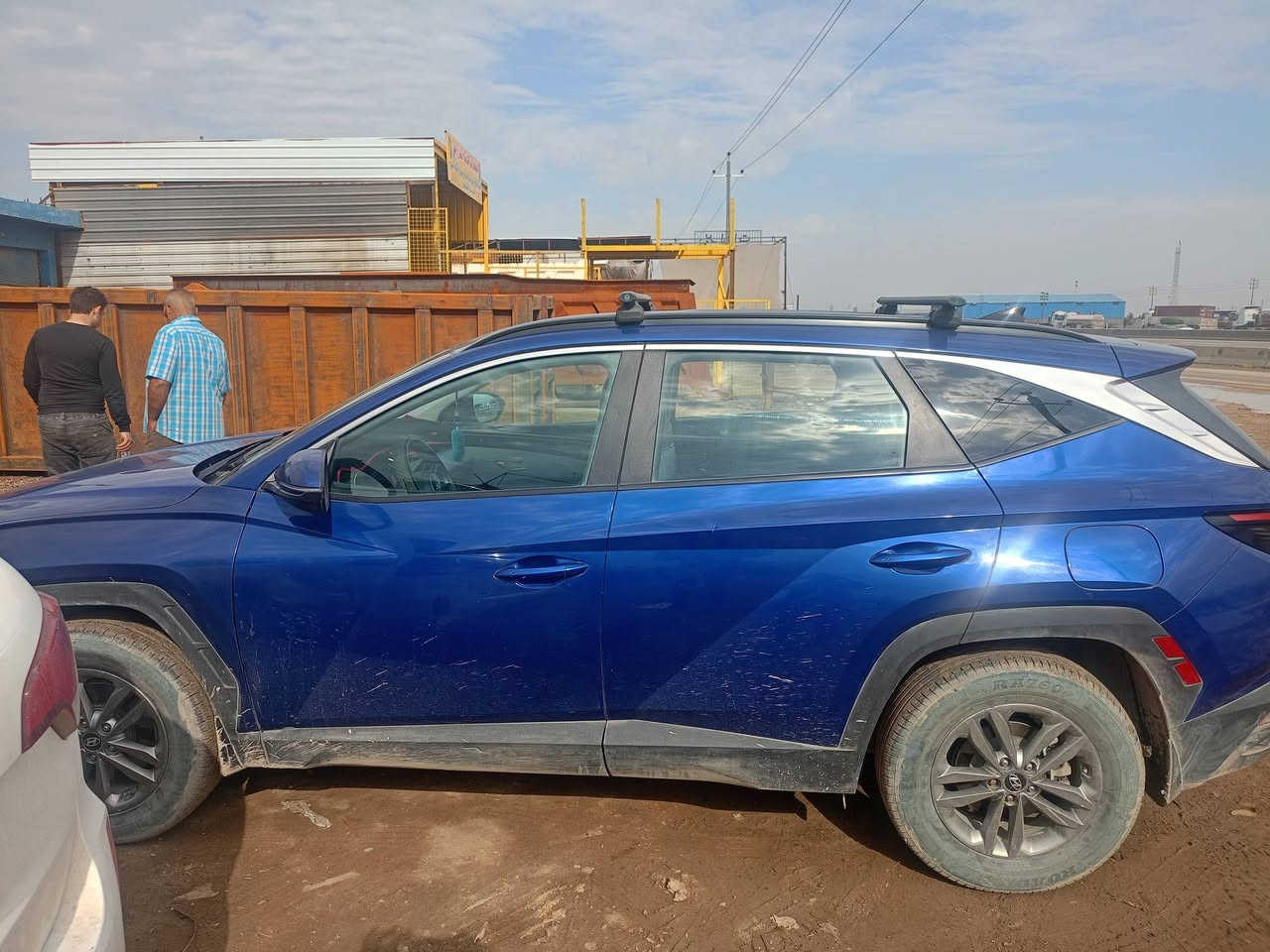 السلام عليكم توسان بيع أو مراوس موديل 23وارد امريكي فول عده الفتحة حادث بنيد جاملغ جهت السايق السيارة خير من الله جاهزة مابيه أي نقص رقم بغداد بسمي مراوس بسبورتج أو توسان أحداث 
*********** عنوان بغداد الشعب أو بسماية
