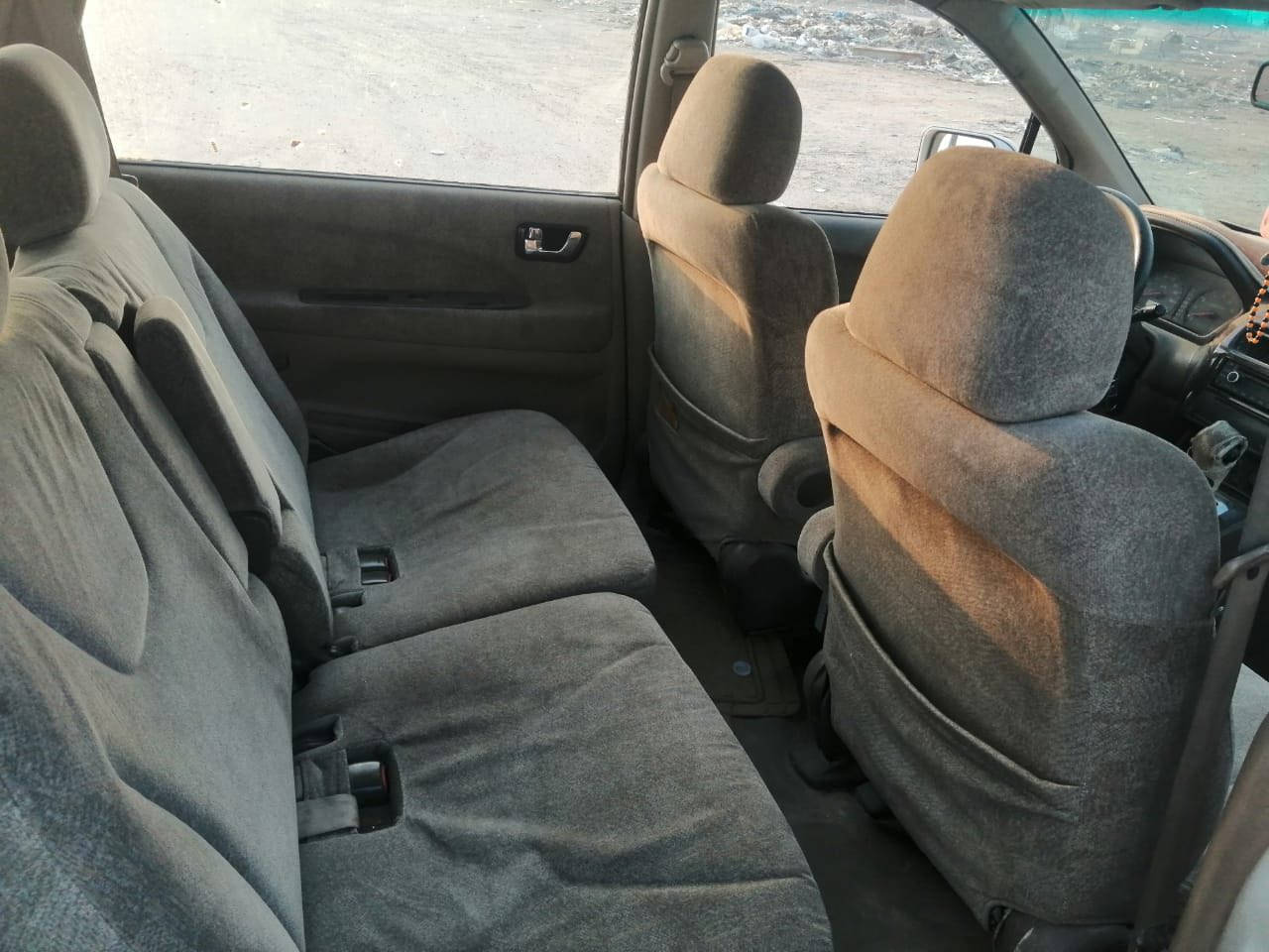 السلام عليكم مستوبيشي موديل 2010 / 7راكب رقم بغداد السعر 57 ورقه مكان البصرة ***********
