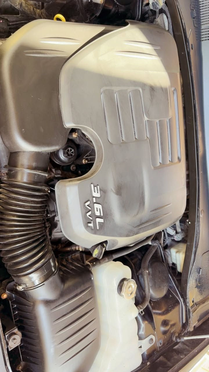 جارجر مديل 11 كلين أسود رقم بصره باسمي سنويه جديده مواصفات تخبل وتعبان عل سياره هواي دعامات SRT مكينه 3.600  مال 21 شادله ويلكب المرغوب رياضي شاشه جبيره  كفرات مرايات جانبيه جناح رياضي غرفته نظيفه   وشادله صوت رياضي ابو ريموت طفي وشغل سياره كامله مكاني البصره جمعيات رقم *********** السعر 144
