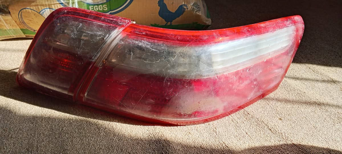 السلام عليكم ورحمه الله وبركاته البيع بك لايت كامري قفل صندوك و فلتر الشراي يتصل ***********
