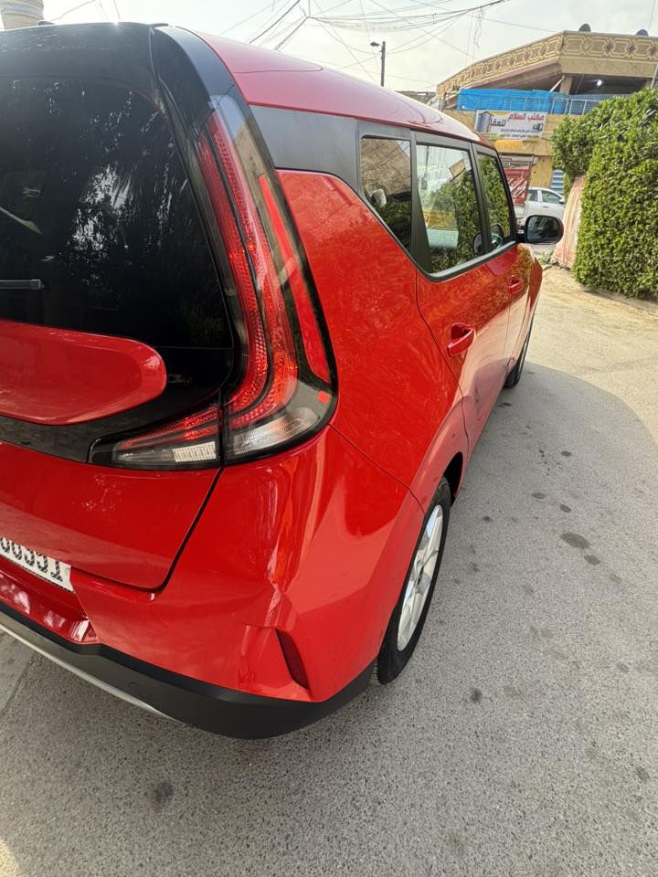 السلام عليكم صول موديل 2024 دخول جديد مرقم قبل أسبوع بغداد السيارة ضررها موضح بدون اي تبديل فقط صبغ ارباك ستيرن فقط موصفات السياره رادار  امامي وجانبي وخلفي اوتو هولد السياره بدون أي نقص وماشيه بس 1000 ميل بلعراق حاليا 55 ميل السعر 160 وبيها مجال مكان السياره بغداد الغزالية هـ***********
