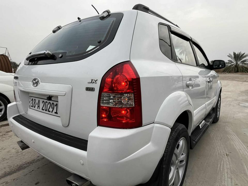 للبيع توسان ٢٠٠٩ خليجي كفاله عام جديدة جدا 
كفاله كير محرك تدفئة تبريد كفاله من صبغ وفتح وتبديل فول مواصفات فول الفول 
فتحة شاشة رقم بابل دولي مانقصها برغي جاهزة 
مكاني الحلة
***********
