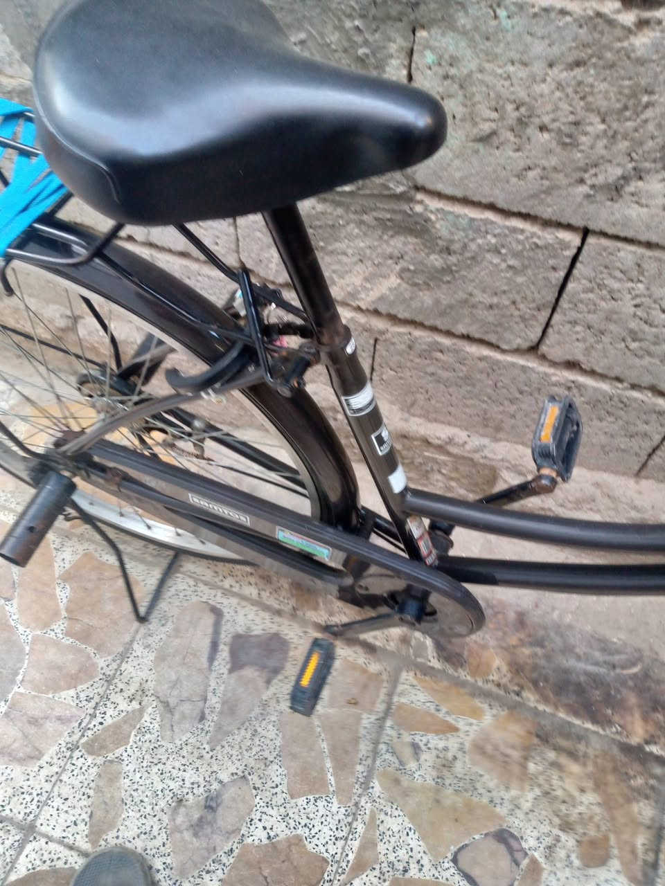 سلام عليكم شباب بايسكل باله للبيع اخو الجديد مكاني شط العرب كردلان الاتصال على الرقم ***********
