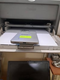 هونراكس 8 دي • نظيف • مقفل