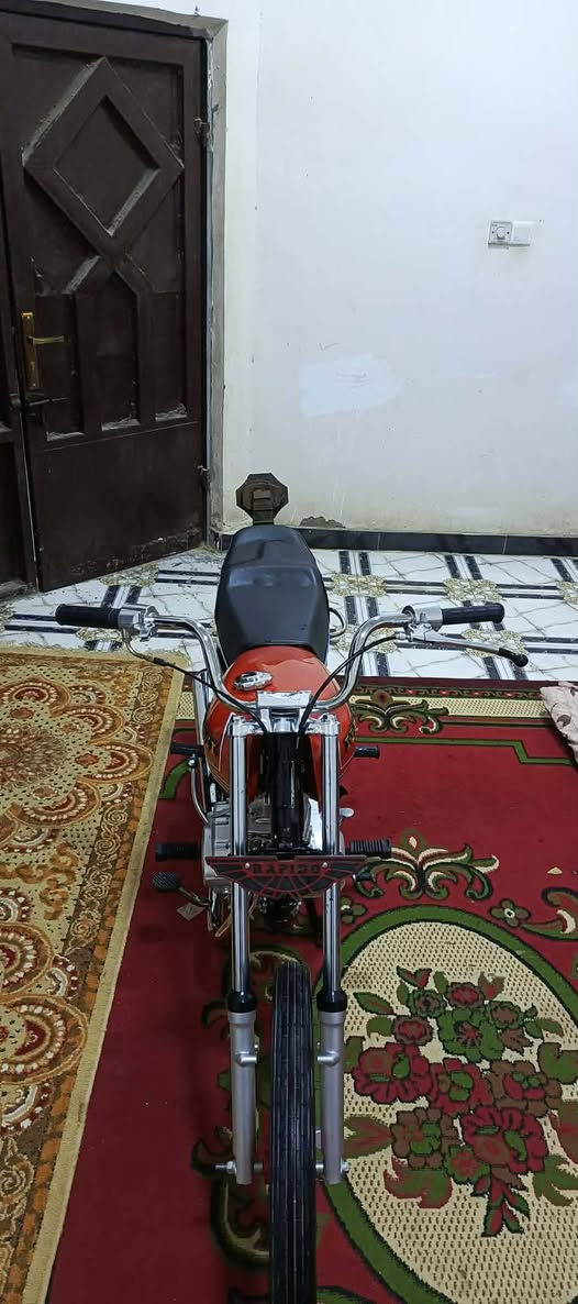 السلام عليكم للبيع 4 كير الشاصي موديل 16
تعمير كله 26... والمكينه اول تبديله دهن شرط اصلي
مكاني كوت حي الحكيم 
‏‪***********‬‏
مكلف بالنشر... اتصل
