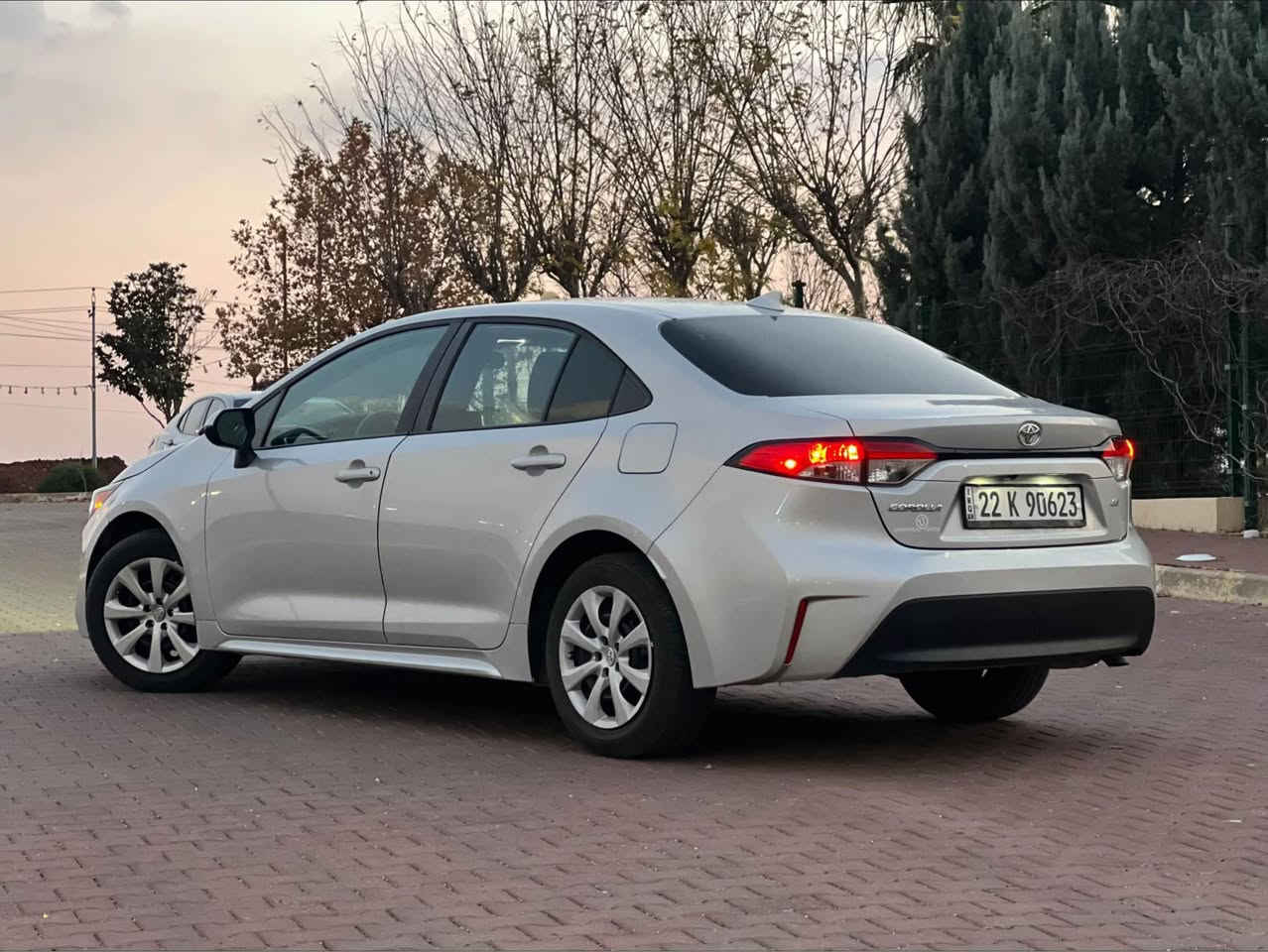 تويوتا كورلا امريكي LE  2024
⛔الظرر فقط  شبر بنيد و جاملخ
◀️ماشي 10الف ميل
◀️حجر صالنصة بلادي 
◀️رادار ليوجد
◀️شوته وراديترات بلادي
--------------------------------
السيارة ب دهوك قضاء عقرة
--------------------------------
🔵(مواصفات LE معروفة)🔵
✅كامرة خلفية
✅مسند يد
✅مراية جانبية كهربائية
✅شاشة ابل + كاربلي + اندرويد اوتو
✅اوتو هولد + سايد بريك كهربائي
✅تحكم مقود 
✅رادار
✅تحكم مسار
✅8 وسادة كهربائية
✅2 منفذ USB
✅بلوتوث + فلاش
✅لايت زينون + لايت ليد
✅وباقي شغلات
---------------‐---------------
رقم الهاتف *********** موجود واتساب اكر, نينوى
