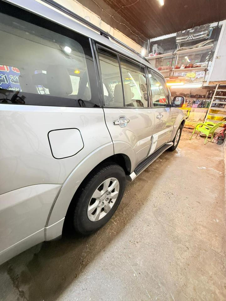 سلام عليكم
باجيرو
باجيرو ٢٠١٨ اربيل 
السعر١٨٥ ورقة وبيها مجال 
٣٥٠٠ محرك 
مو حبتور شمالية لا جلد ولا دمام  
ماشية ١٨٥ الف
مكاني نجف *********** واتساب فقط
