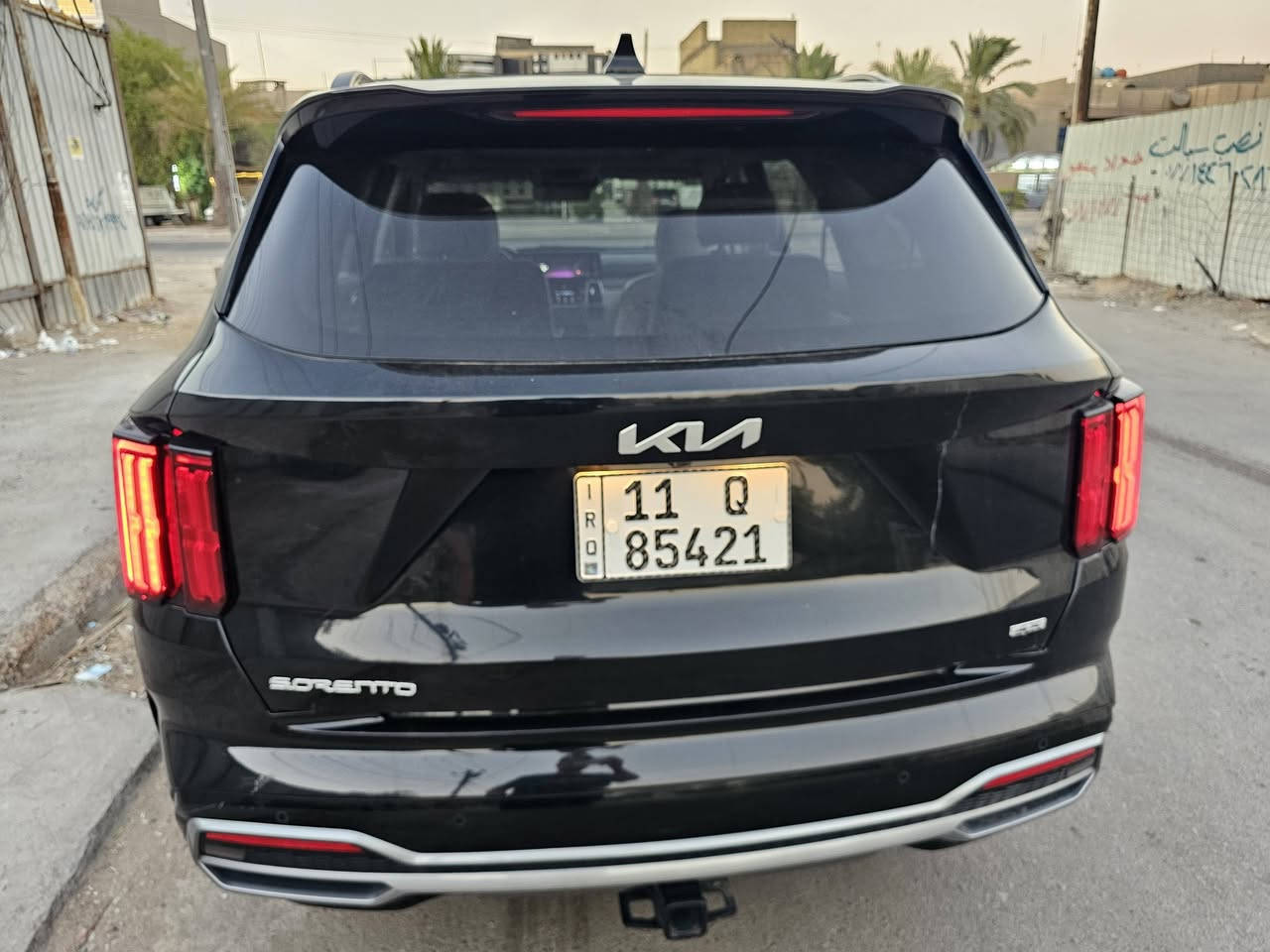 سورنتو موديل ٢٣ SX رقم بغداد ماشية ٣٧ الف 
مكان السيارة بغداد حادث بنيد وجاملغ نفس بون .
السعر ٢٠٠
***********
