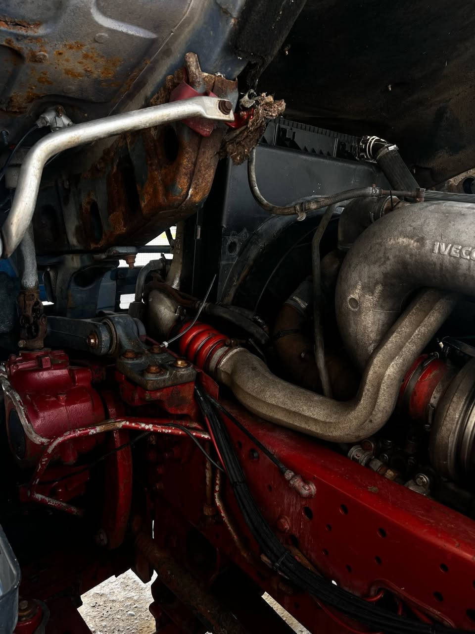 سلام عليكم افيكو ستارلس 2003 مربوطه براد كير اتوماتيك 12نمره رتايدر محرك كروز 10 ادامه كامله للسياره هوء كله تأسيس جديد جوبلسات جديده كنديسرات دسكات جديده راديتر ادامه كامله وحاضن جديد باتريات جدد.دبل تانكي.اذا اكو مراوس ب مان يرهم. مصفر ضريبه  تريد وكاله تريد تحويل مكان بغداد السعر ٨٠وبي مجال رقم الهاتف ***********
