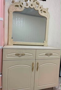 للبيع • غرفة نوم • صنع يدوي