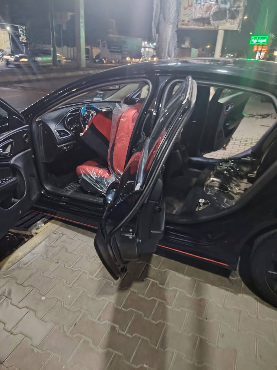 سلام عليكم اخواني الاعزاء
سيارة كرايسلر c200 مديل 2016
محرك 2400 ( 4 سلندر )
كير ماوس 9 نمر 
كامرة خلفية دوارة
تحكم ستيرن
كشنات  كهربائي 
مثبت سرعة 
ويل كب عنكبوت مميز 
حدادية فول 
تبريد ثلج ع الفحص 
السيارة رقم دهوك دولي جديد  تحويل ثاني يوم
السيارة ضررها ربع بنيد وجاملغ  بدون شواصي  وشوية صبغ بلسقف للجمالية 
طاك الايرباك ومرجع سستم 
السيارة ماشية 145 الف ميل
***********

#للبيع_فقط
