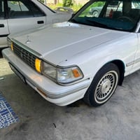 سيدان • ١٩٨٩ • محرك ٢٥٠٠