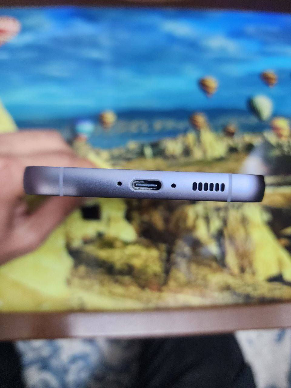 السلام عليكم جهاز S23FE للبيع مستخدم قليل جدآ نظافة 100% السعر 380الف قفل للاستفسار واتساب ***********
