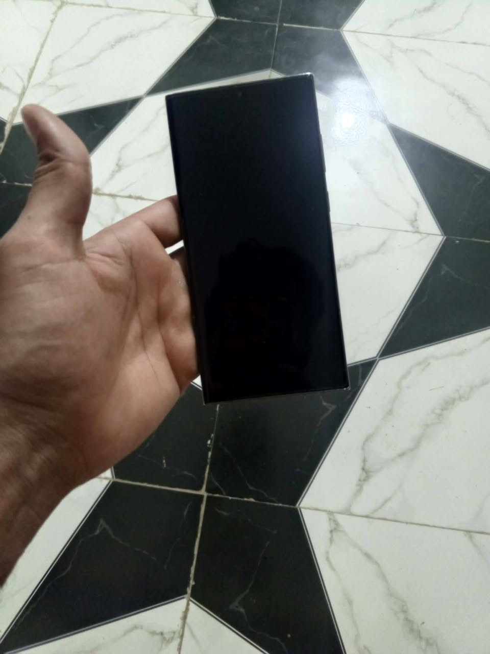 اس ٢٣ الترا جهاز مكفول من اي تصليح
شرق اوسط دبل شريحه ذاكره ٥١٢ جهاز بي بس كسر بضهر واكدر اصلحه ب٤٠ الف بس ابقي عل الوكاله افضل

ب٧٥٠ وبي مجال قليل مكاني نجف رقم تواصل ***********
