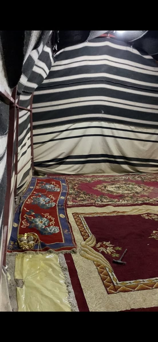 السلام عليكم 
بيت شعر تسكام اهل النجف 
ست امتار جاهز بدون اعمده 
مكان كربلاء الحسينية العطيشي 
السعر ب 800 او بي مجال 
منصوب مره وحده فقط نضيف جدًا


**إذا كنت صاحب هذا الإعلان وتريد حذفه لأي سبب، رجاءا أرسل رسالة إلى الدعم الفني**