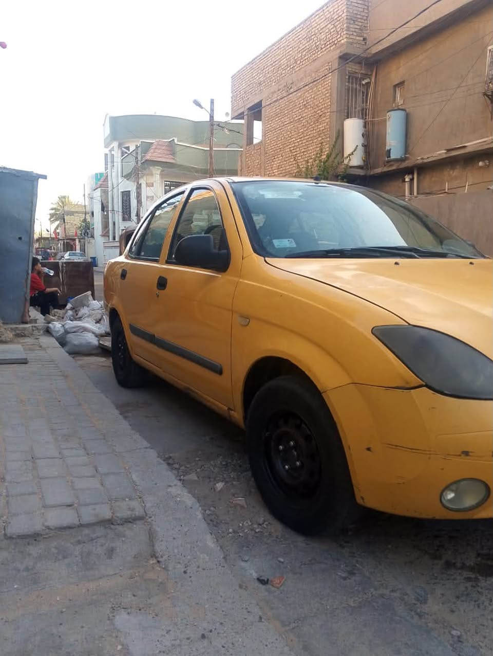 السلام عليكم طيبه موديل ١٥ السياره محرك بي رنكات وبيه صبغ جاملغ خلفي وجاملغ امامي مبدل  كشرته مبينه للصوره وتجي وتشوف السياره تحول مباشر تأخذ صافي لا غرامات ولا هيئه كله مصفر  السعر٣٢ وبيه مجال مكان بغداد الرصافه الاتصال عل رقم صاحب السياره

‭***********‬
