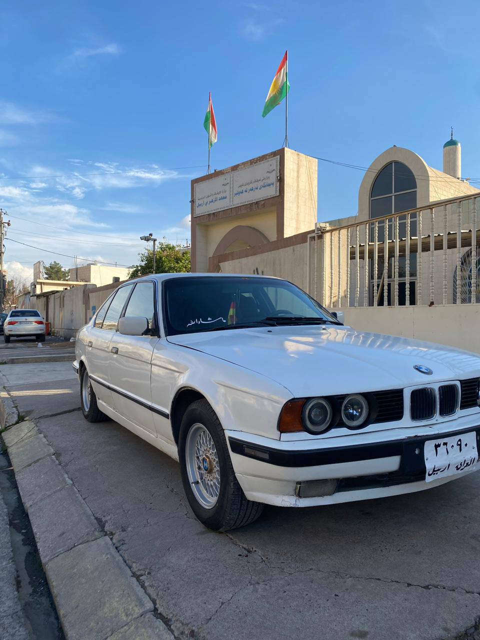 بیئێم ١٩٩٠ ٥٢٠ گێر عادی مەکینە سمس ڕەقەم هەولێر نرخی٣٨وەرەقەیە ماعمەلەیەکی برایانەشی تێدایەن شوێن هەولێر أربيل, العراق


**إذا كنت صاحب هذا الإعلان وتريد حذفه لأي سبب، رجاءا أرسل رسالة إلى الدعم الفني**