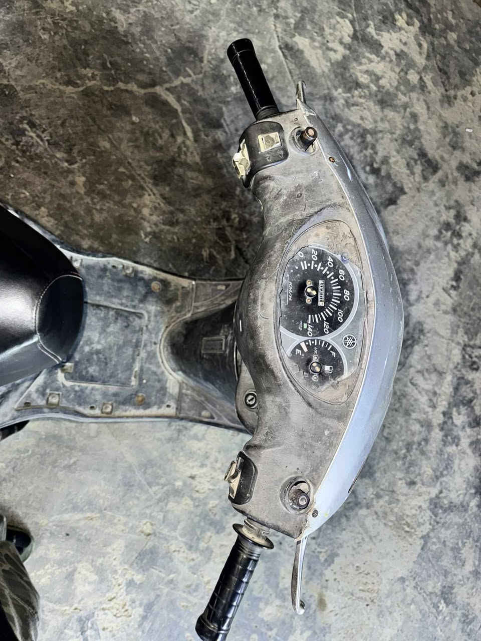 السلام عليكم دراجة بريز للبيع شغالة سلف وهندر مكاني بغداد العبيدي مكينة مجفتة للبيع قيم ب يرضة الله ***********
