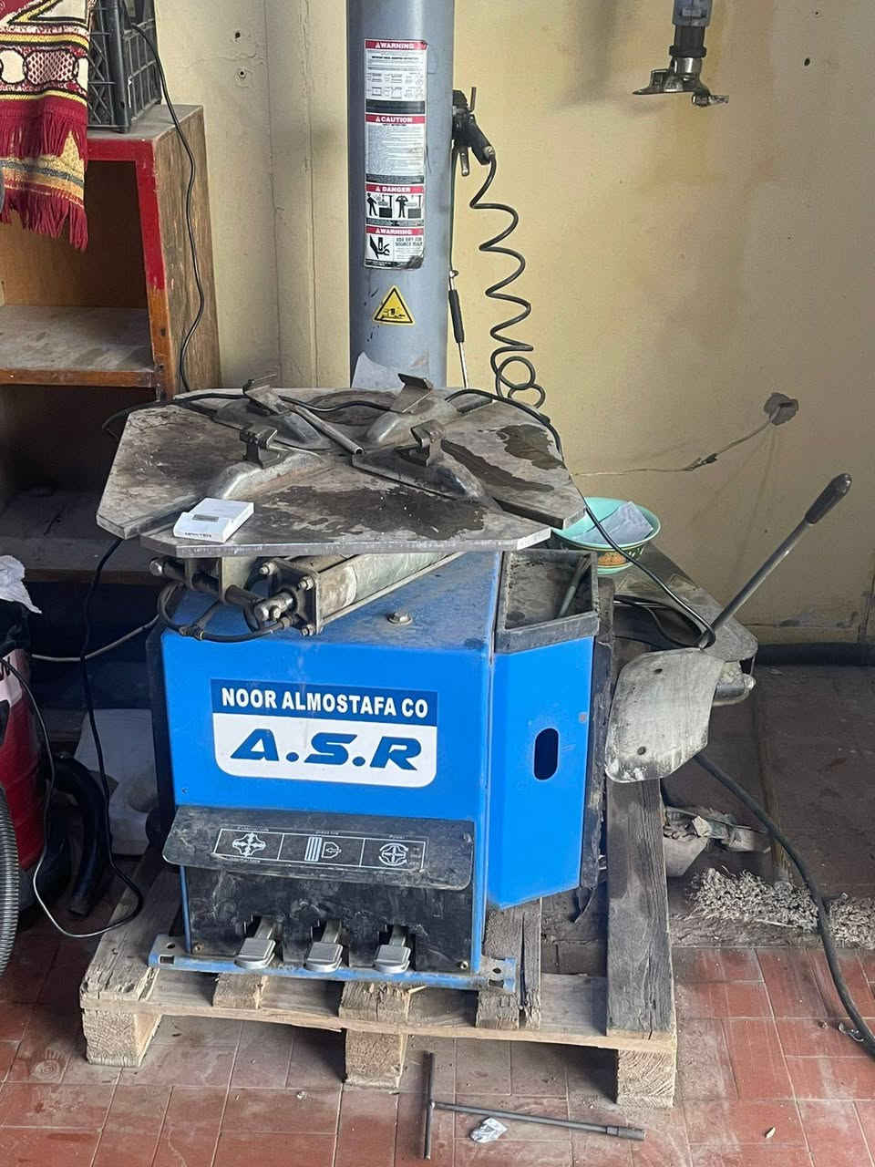 متاح  غراض بنجر كامله نظيفه للبيع في حي العامل ***********
