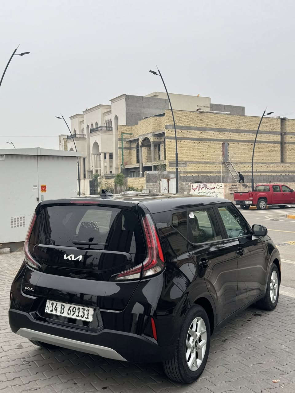 السلام عليكم كيا صول مديل2024  رقم بصره باسمي السعر 148  مستعجل ع بيعتها وراد امريكي ضررها جاملغ امامي وباب اصلي والجاملغ الخلفي بيه بارد فقط السياره جديده ماشيه ١٢ الف اخت الزيرو مكاني البصره حي المهندسين 
للاستفسار ***********
