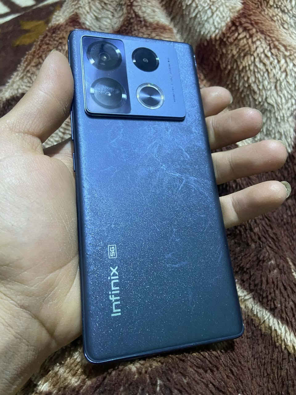 انفنكس نوت40برو بلس5G ذاكرة256 رام12 شاشه120هرتز جهاز مكفول زلغ مابي بصمه وجه معالج معروف مالته 🩵 بدون غراض جهاز مكفول زلغ مابي كله شغال نضافه90 مراوس فقط حسب الرغبة مكاني بغداد الحريه


**إذا كنت صاحب هذا الإعلان وتريد حذفه لأي سبب، رجاءا أرسل رسالة إلى الدعم الفني**