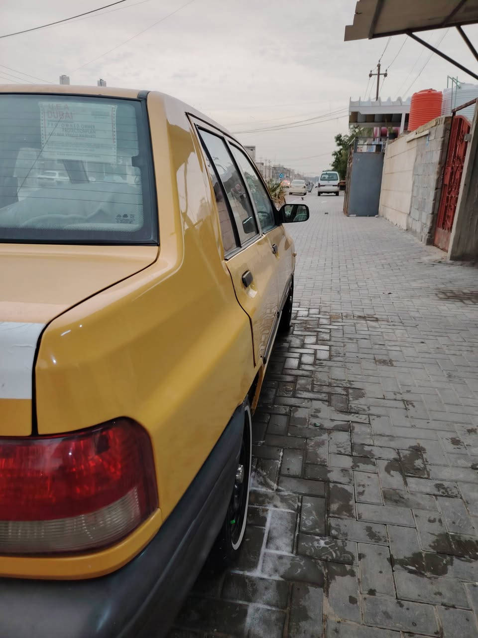 السلام عليكم سايبه للبيع مديل 16 مصفره هيئه نهاية 26 سياره حداديتها حلوه تخم تاير ابو الخط كهربائيات شغاله (ملاحظه:السياره بيها صوت كرنك ابيع كايمه السياره) تشتغل تحويل مباشر ثاني يوم والسعر 37 وووبيها مجااال للطيبين رقم هاتف ( ***********
